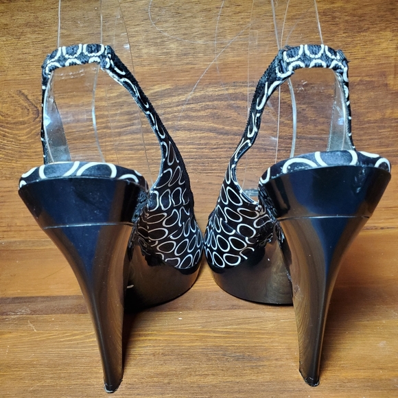 Jessica Simpson black/white peep toe heels… - Picture 5 of 5